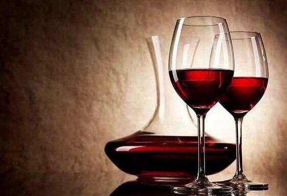 十大最有效的抗癌食物,小酌一杯红酒怡情还能抗癌