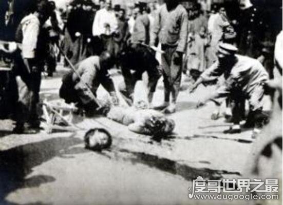 传说包治百病的人血馒头,实际是封建迷信遗留的毛病