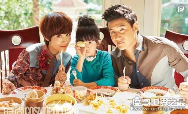 盘点娱乐圈的模范夫妻,妻子当女儿一样宠(嫁给爱情的样子)